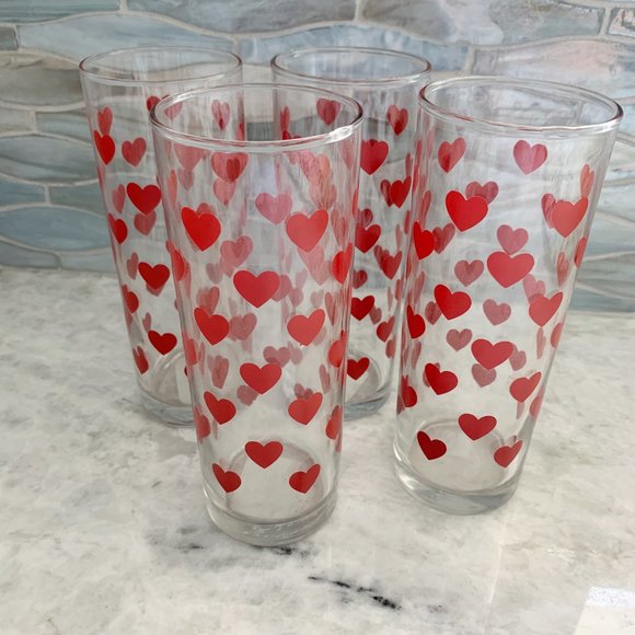 ❌Sold❌ Red Heart Juice Glass Tall Tumblers NWT - Picture 4 of 8